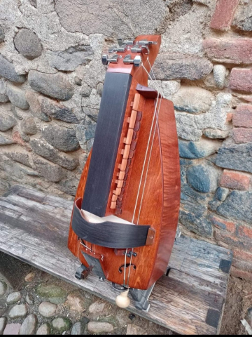 Oceano Adriatico - corso di canto corale di musiche popolari - ghironda